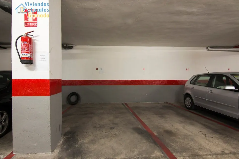 Plaza de garaje en camino de Ronda, junto Gimnasio Yo10