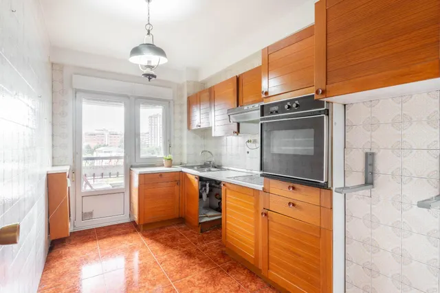 Piso en Hermanos Menendez Pidal — 18