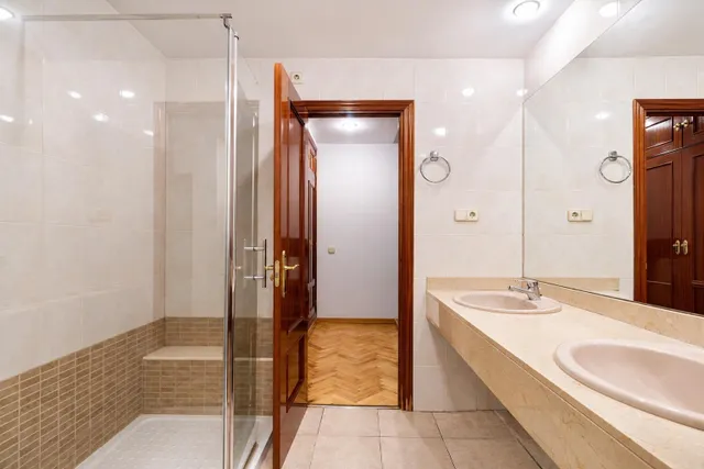 Piso 4 habitaciones 144m² en venta - Goya — 28