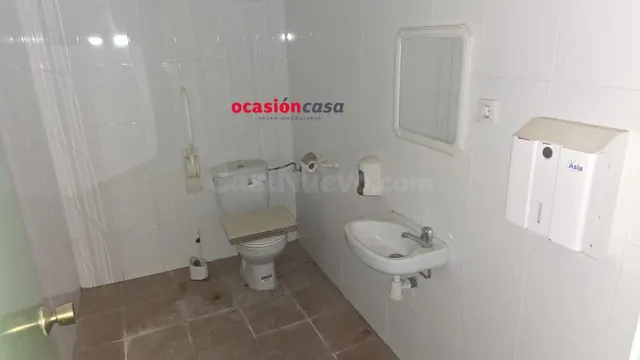 LOCAL DE 225 M2 A LA VENTA - foto 5