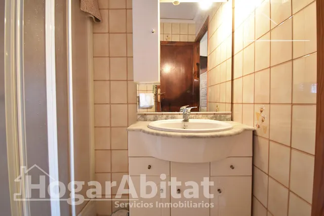 CASA CON TERRAZA Y VISTAS DESPEJADAS A LA MONTAÑA — 44