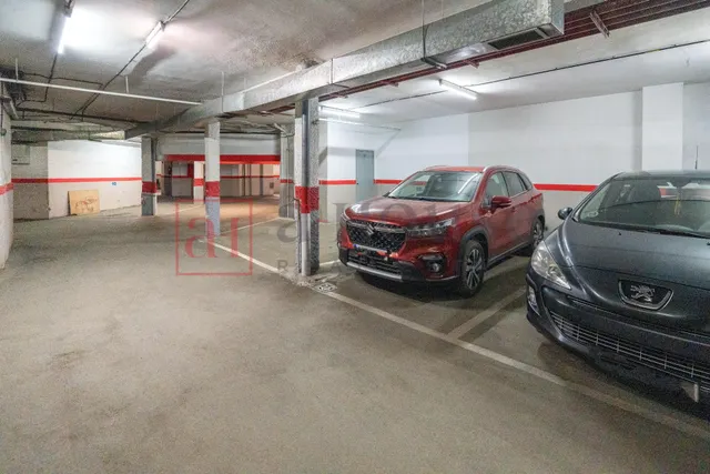 PISO EXTERIOR CON PISCINA  Y PLAZA DE GARAJE EN EL BARRIO DE ESTRELLA — 32
