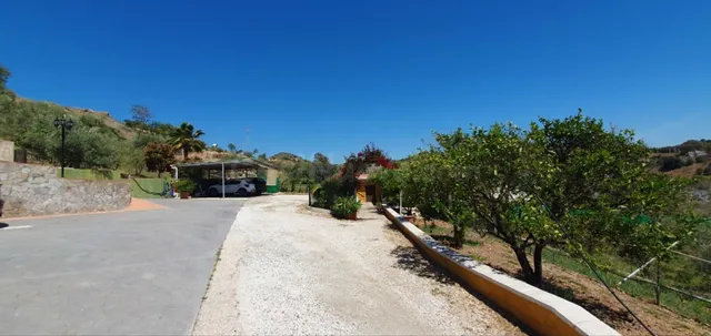 Casa con finca en Campanillas - foto 4