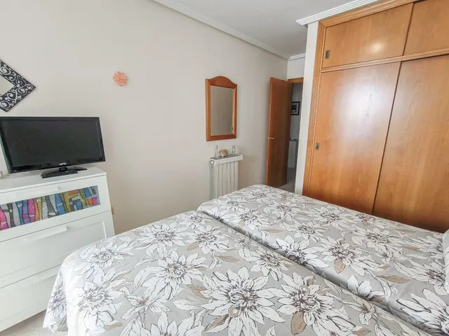 Apartamento para entrar a vivir, con parking y piscina. Zona Av Europa - Pza Triangular www.inmobiliarialesdune.com — 12