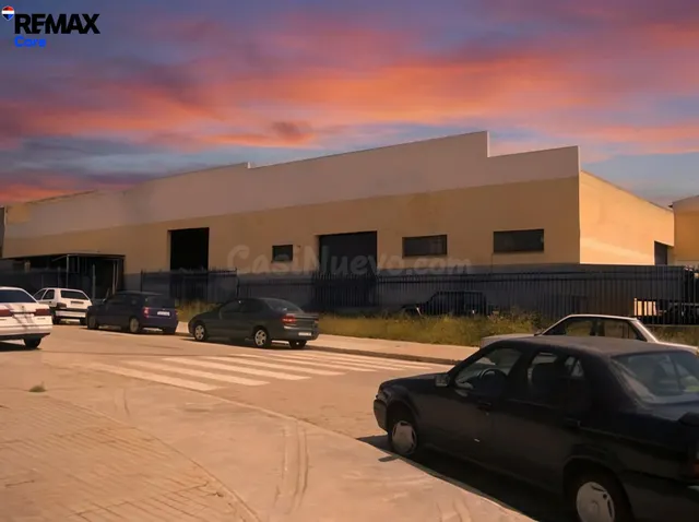 Gran Nave Industrial y Logística de 2.460 m2 – Polígono Las  - foto 4