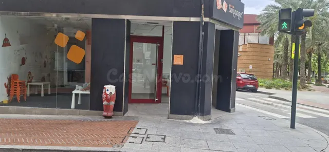 LOCAL COMERCIAL ESQUINA EN CENTRO - foto 4