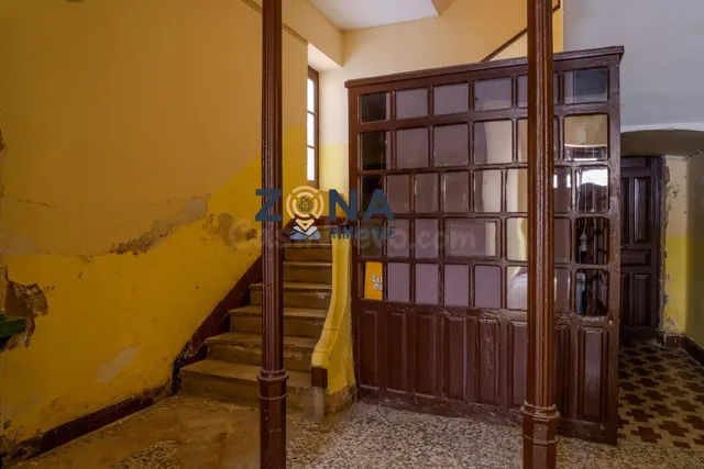 UN EDIFICIO NO PARA CUALQUIERA EN VALENCIA DE ALCÁNTARA - CÁ - foto 4