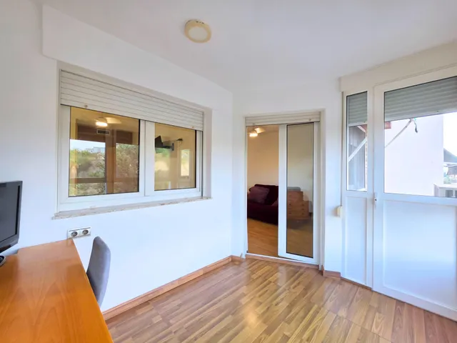 Vivienda reformada de 3 dormitorios y 2 baños en Capitanes Ripoll en Cartagena — 20