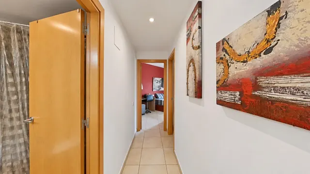 Pis en venda a corró de vall — llum natural, balcó i ascensor — 12