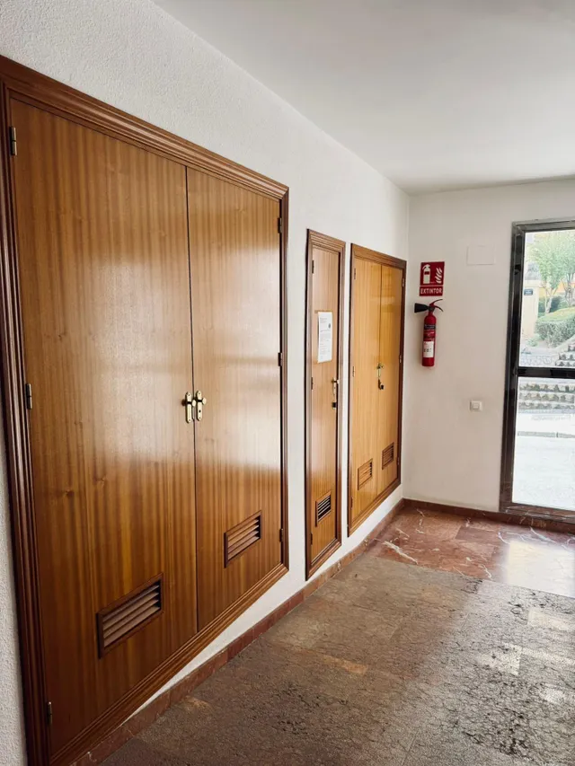 PERFECTO ESTADO DE CONSERVACIÓN — 32