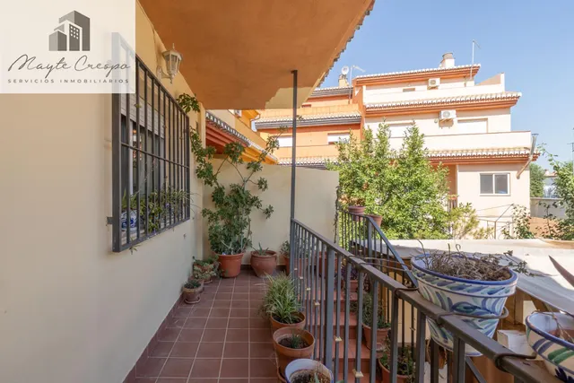 VIVIENDA UNIFAMILIAR ADOSADA EN OGIJARES — 24
