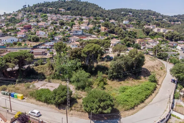Parcela ideal para constructores con multitud de posibilidad