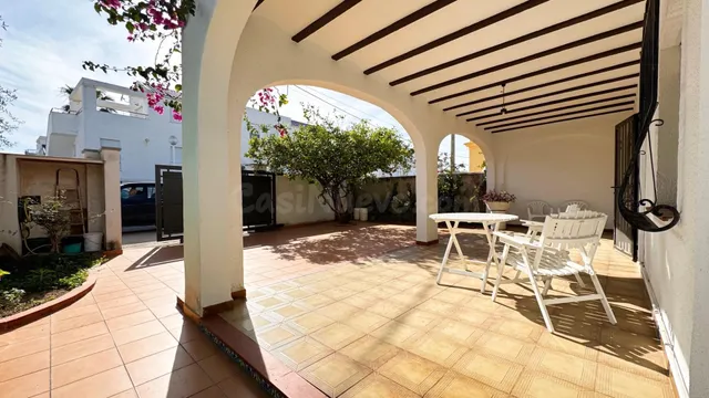 ¡Oportunidad única a solo 100 metros de la playa Molinell de - foto 4