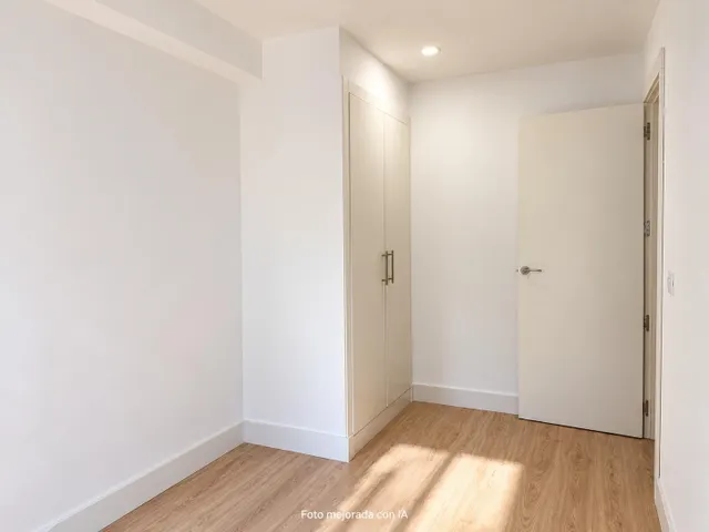 Tu vivienda en Triana: bajo de esquina reformado, 3 dormitorios y patio — 14