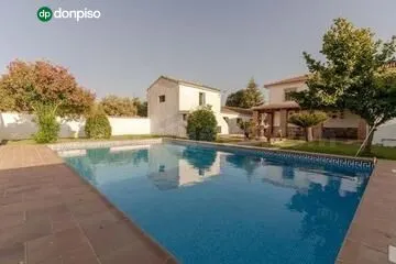 Finca en el término "Los LLanos " en Moraleda de Zafayona a 20 minutos de Granada Capital — 2