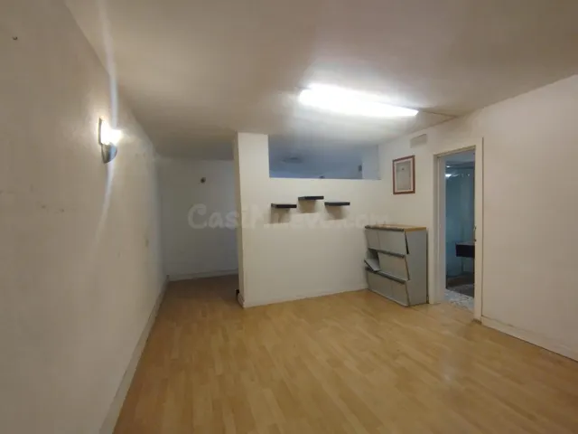 SE VENDE OFICINA CON ASCENSOR EN PLENO CENTRO DE ALICANTE JU - foto 3