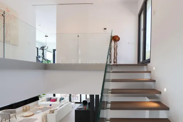Casa unica en el mercado en Cataluña - foto 4