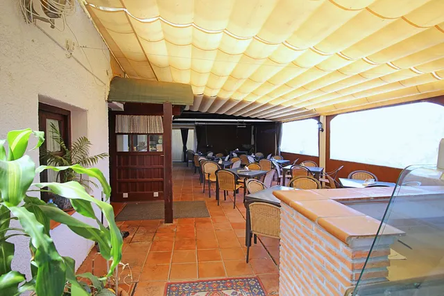 Bar 320m² en venta - Marbella — 28