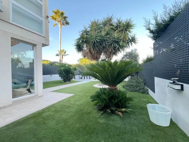 Moderno Pareado en Alenda Golf con Piscina y Sostenibilidad — 13