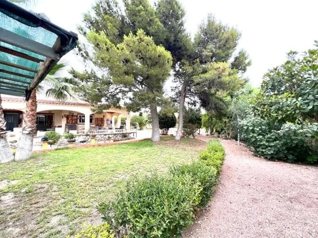 CHALET CON IDENTIDAD PROPIA¡¡ — 20