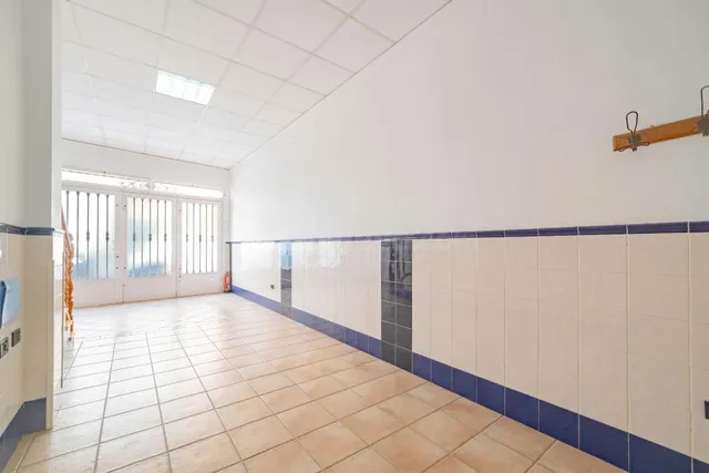 Espectacular Casa Unifamiliar de 176 m2 con Garaje, Patio y  - foto 5