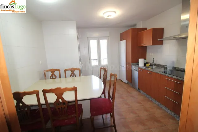 CASA REFORMADA AL LADO DE A PONTE ROMANA. — 2
