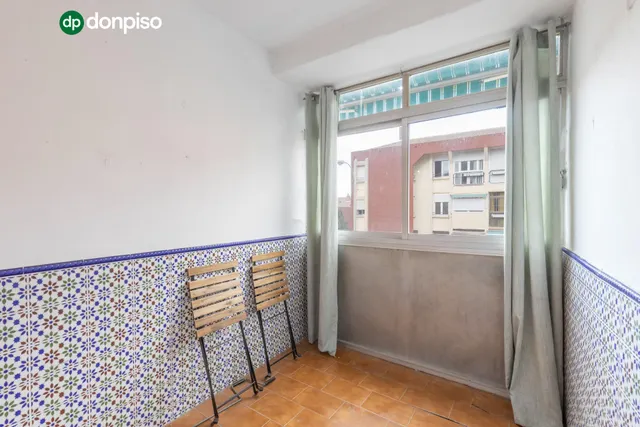 Piso ideal para inversión con alta rentabilidad junto a facultades de  Cartuja en Granada — 22