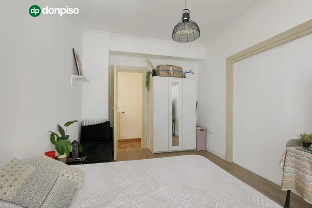 EXCLUSIVO PISO DE 253 m2 EN GRANADA CENTRO – 2.800 €/MES DE RENTABILIDAD — 7