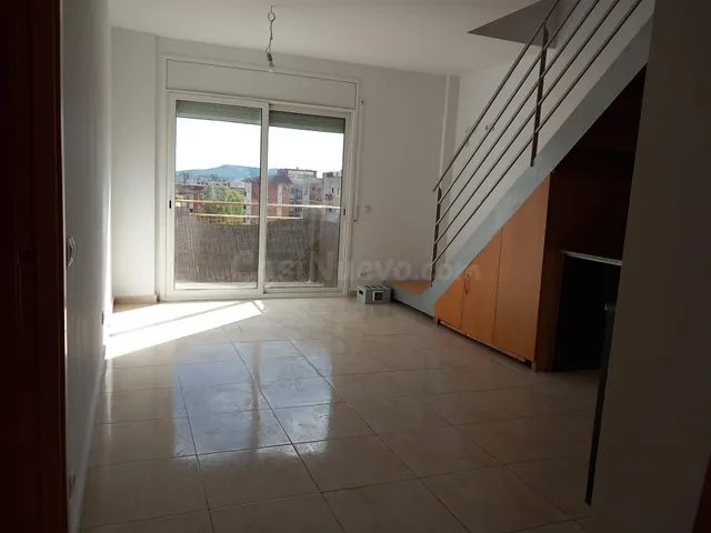 Dúplex con terraza - foto 2