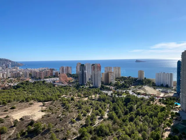 ESPECTACULAR VIVIENDA EN ZONA PREMIUM BENIDORM!! - foto 2