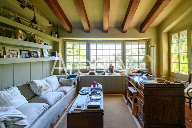 Elegante casa señorial cerca del pueblo y del golf — 26