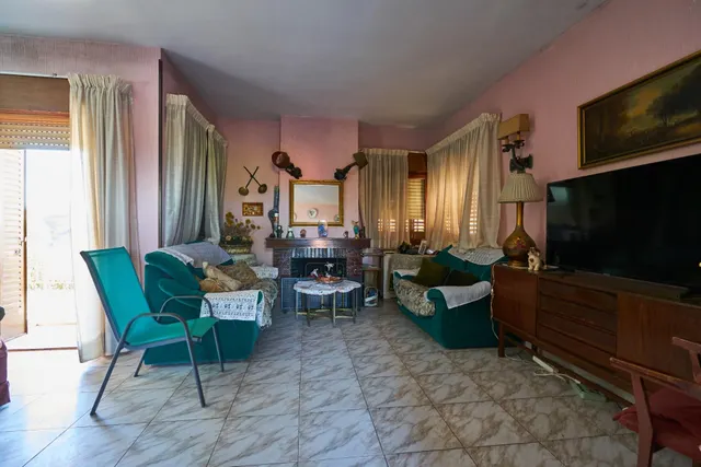 CHALET INDEPENDIENTE EN VENTA — 9