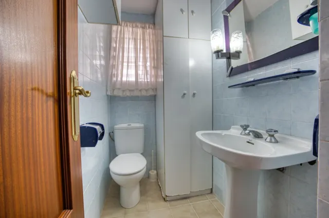 Vivienda de 4 dormitorios con terraza y urbanización en san blas — 22