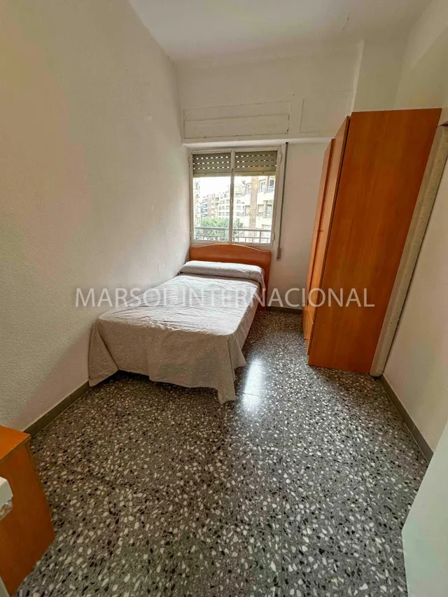 VIVIENDA DE 4 DORMITORIOS EN EL CENTRO DE ORIHUELA — 13