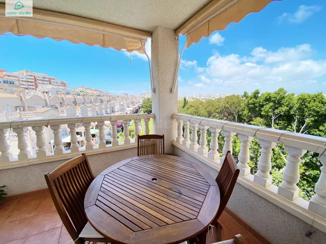 EXCLUSIVO APARTAMENTO EN PRIMERA LÍNEA DEL CAMPO DE GOLF DE  - foto 4