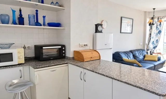 Bonito apartamento en Roses con piscinas comunitarias y vistas abiertas — 14