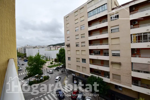 ¡excelente ubicación! amplio y luminoso con ascensor y balcón — 37