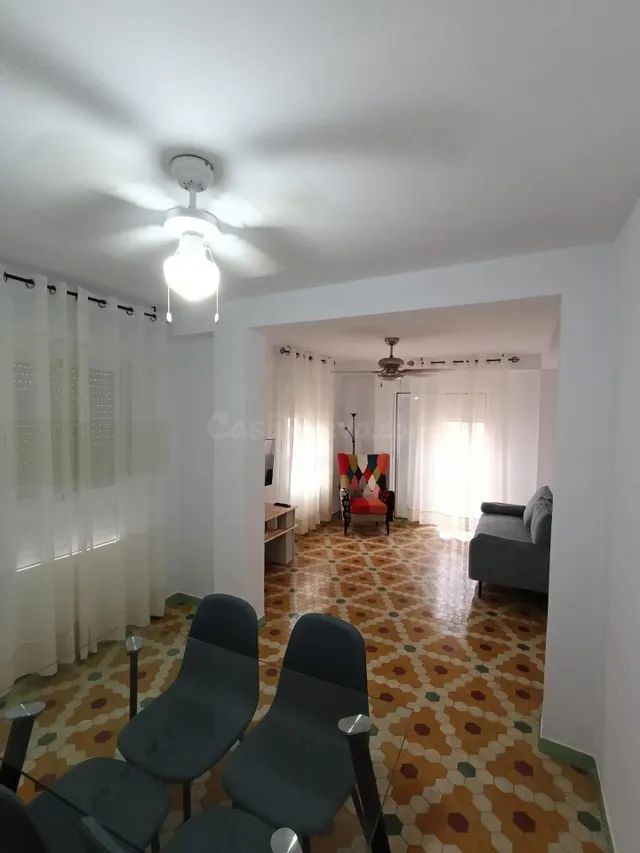 Vivienda totalmente reformada en Ciudad Jardín !! Ideal Estu - foto 5