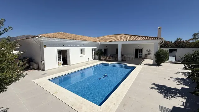 Chalet 7 habitaciones 425m² en venta - Riviera del sol