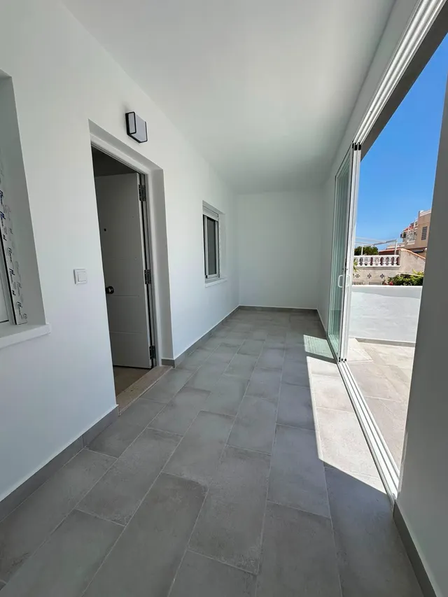 BUNGALOW ADOSADO DE 2 DORMITORIOS EN LA SIESTA (TORREVIEJA) — 8