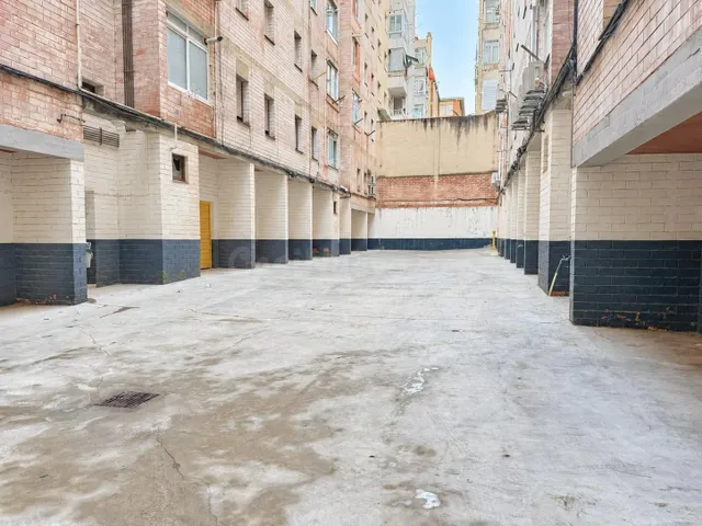 FANTASTICO PISO EN PLENA CREU ALTA - foto 3