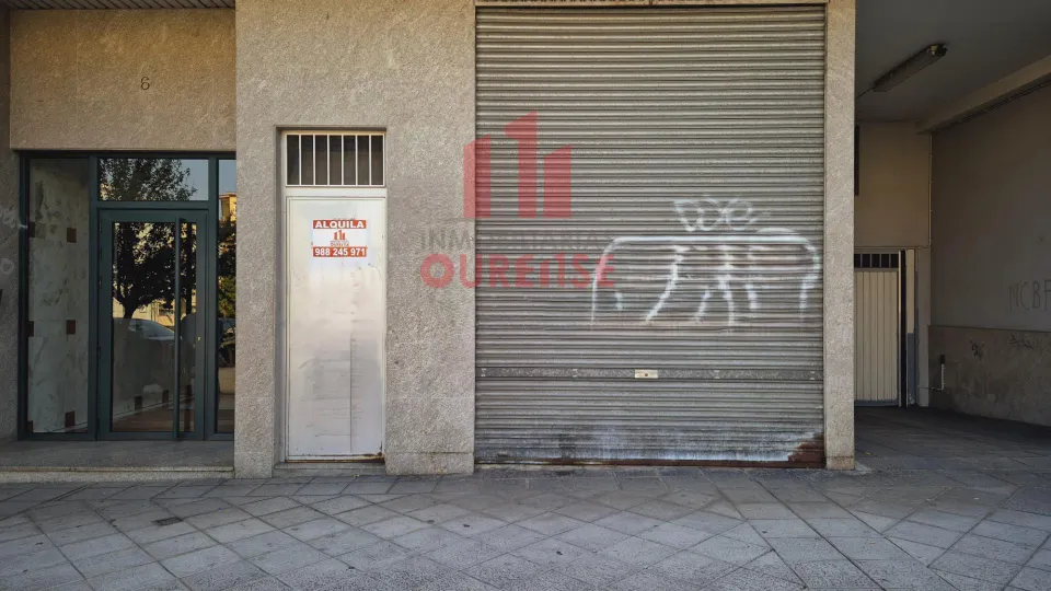 REF. 5638 LOCAL COMERCIAL EN O COUTO
