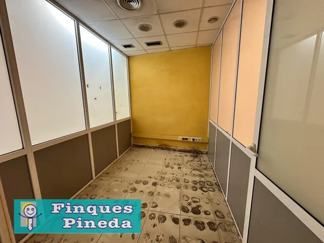 Local comercial a 50m de la playa en Calella — 7