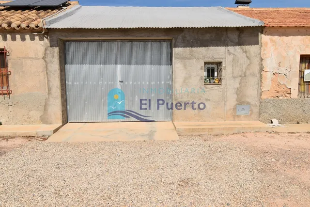 ANTIGUA CASA DE CAMPO TRANSFORMADA Y MANTENIDA EN LA ZONA DE - foto 3