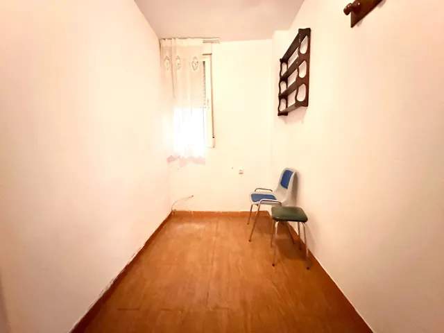 Piso en venta en Avenida Dilar — 23
