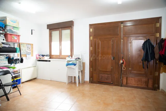 Casa 4 habitaciones 240m² en venta - Avda. Antonio Huertas - foto 3