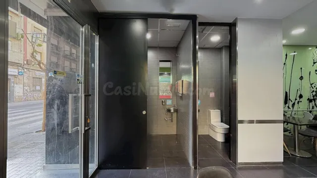 Local para cafetería listo para entrar + almacén – Barrio de - foto 5