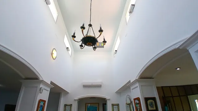 IMPRESIONANTE CHALET EN ALFAS DEL PI — 15