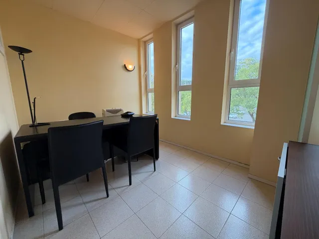 Oficina de 85 m2 en alquiler en el centro de Platja d’Aro, junto a Plaça Europa – 900 €/mes — 12