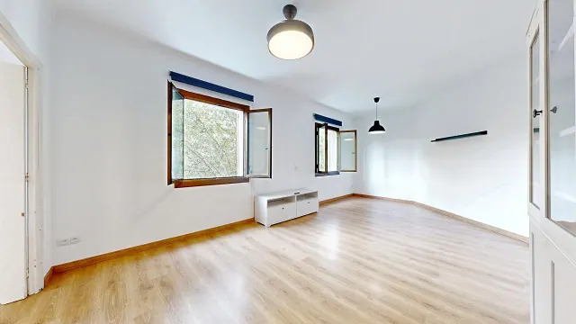 LUZ, SOL Y VISTAS DESPEJADAS EN UNA VIVIENDA EXTERIOR JUNTO A POBLENOU Y DIAGONAL MAR — 40